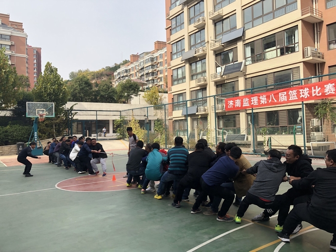 拔河比赛决赛二支部VS三支部.jpg 拔河比赛决赛二支部VS三支部.jpg